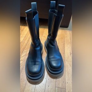 PREOWNED BOTTEGA VENETA TIRE Black Leather Combat Boots Sz37EU FITS US WOMEN 8